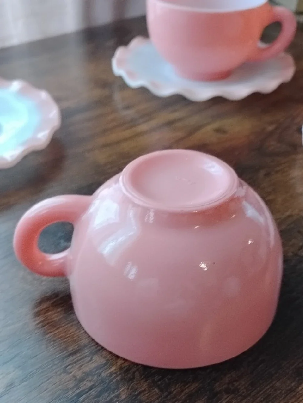 Hazel Atlas Rippled Saucers With Pink Cups